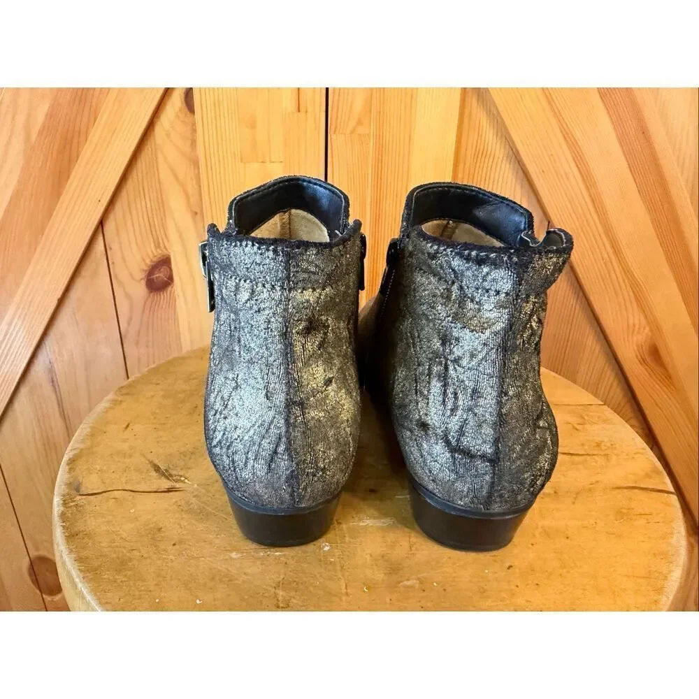 Naturalizer Blair crushed velvet Gold Ankle Boot Bootie Woman Sz 6M